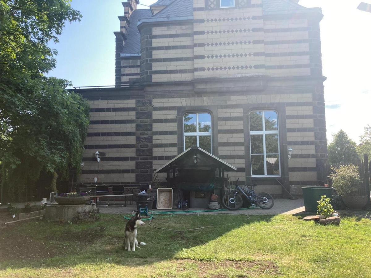 Wohnen Wie Im Schloss - Alter Bahnhof Von Kruft Lägenhet Exteriör bild